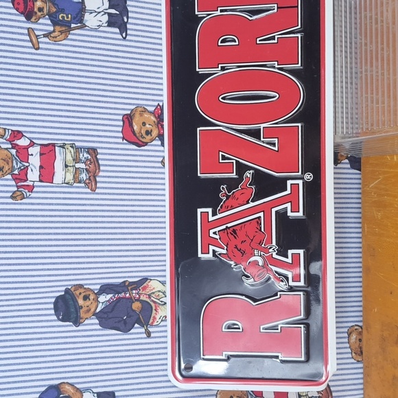 University of Arkansas Razorbacks NCAA Licensed embossed metal street sign 24×5 - Picture 2 of 6